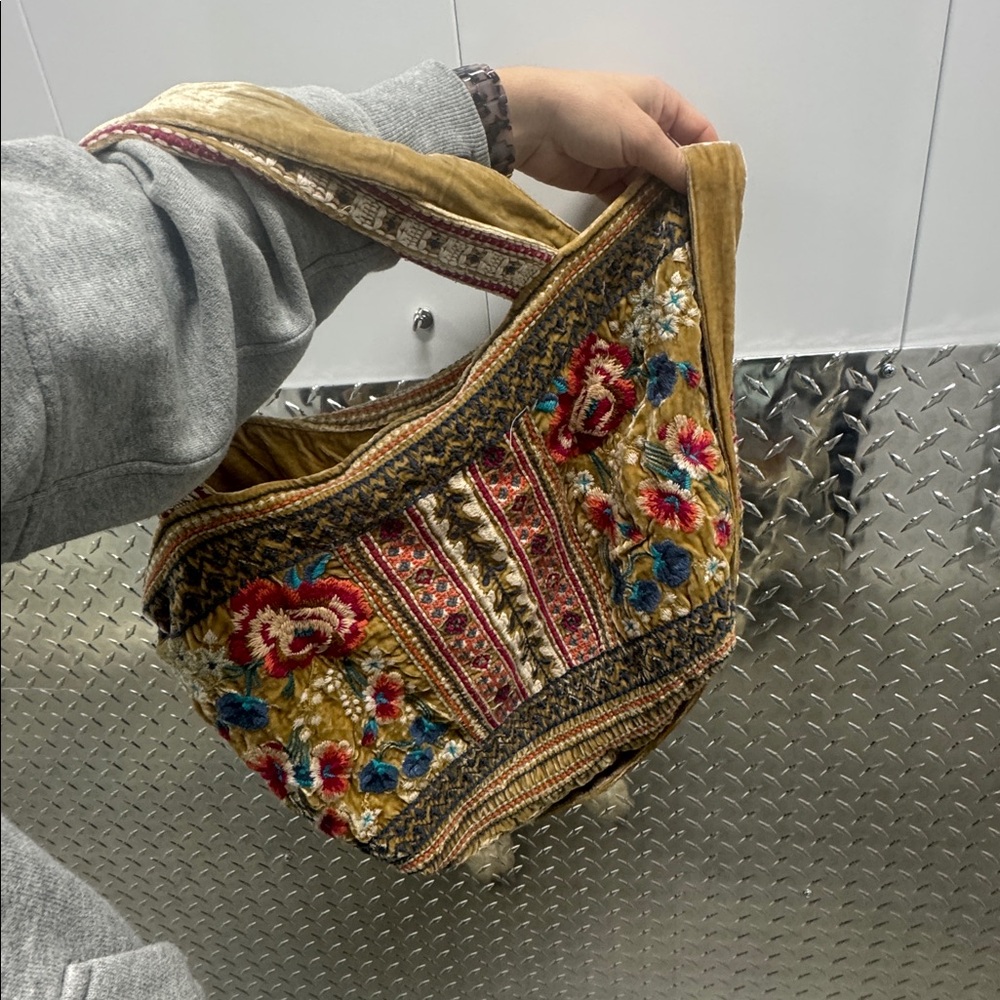 Johnny Was Velvet Multicolor Patterned Satchel RARE! - Picture 6 of 6